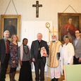 Der 'faire Nikolaus' mit Begleitung zu Besuch bei Bischof Schwarz / © Diözese Linz / Kraml Der 'faire Nikolaus' mit Begleitung zu Besuch bei Bischof Schwarz