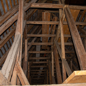 Kirchen-Dachstuhl
