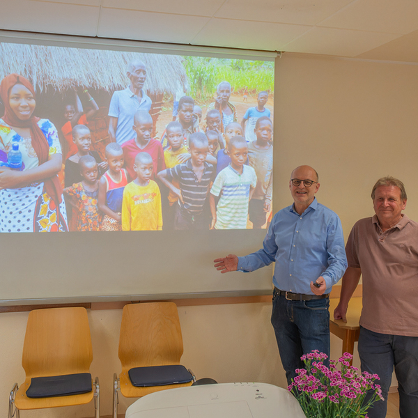 Reisebericht Pfarrpartnerschaft Kakonko / Foto Haijes Vortrag von Günther Humer und Thomas Pauzenberger über ihre Reise zum Pfarrpartnerprojekt Kakonko