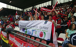 kfb oö bei Frauenfußball-EM in Rotterdam.