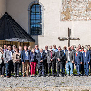 Begegnung der Visitator:innen Bischof Manfred Scheuer, Brigitte Gruber Aichberger, Caritas Direktor Franz Kehrer und Reinhold Prinz mit B?rgermeister:innen der Region im Pfarrheim in St. Nikola statt. Mit dabei waren au?erdem Dechant Johann Fehrerhof