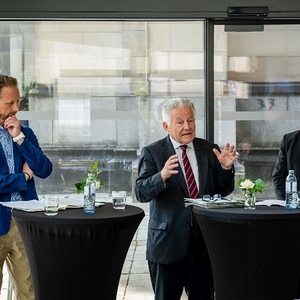 von links: Dombaumeister Michal Hager, LH a.D. Josef Pühringer & Bischof Manfred Scheuer